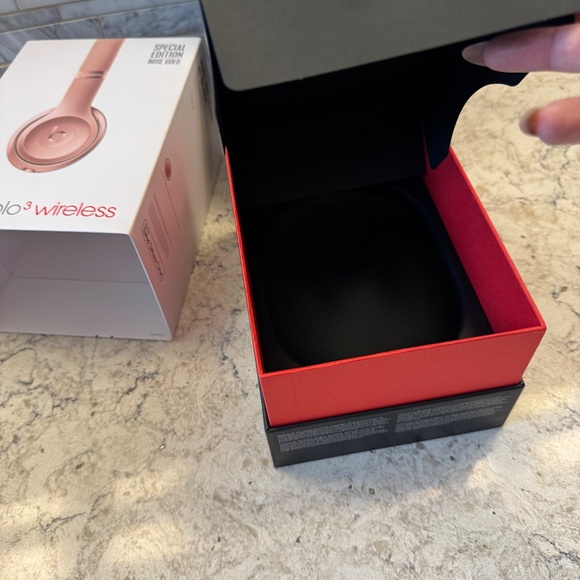 EMPTY BOX Beats Solo 3 wireless headphones  special edition BOX ONLY - Picture 7 of 7